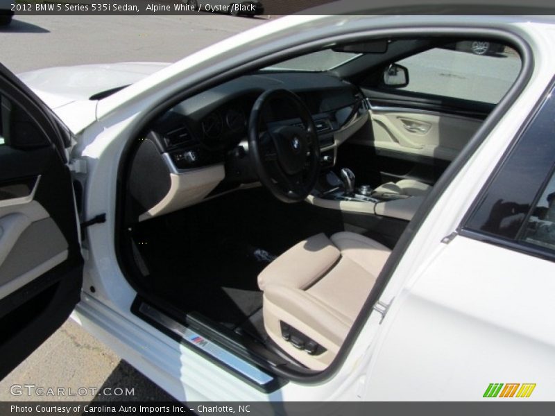 Alpine White / Oyster/Black 2012 BMW 5 Series 535i Sedan