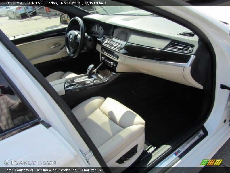 Alpine White / Oyster/Black 2012 BMW 5 Series 535i Sedan
