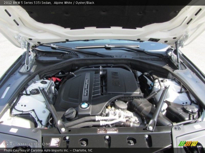 Alpine White / Oyster/Black 2012 BMW 5 Series 535i Sedan