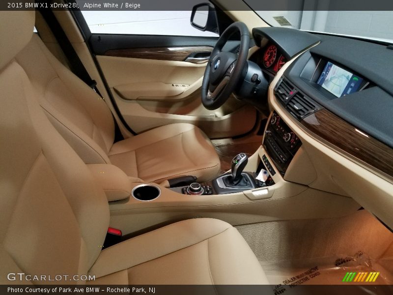 Alpine White / Beige 2015 BMW X1 xDrive28i