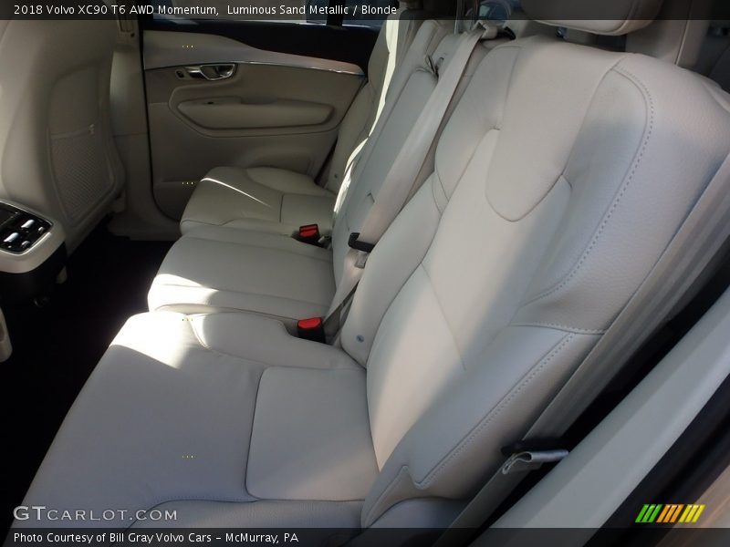 Luminous Sand Metallic / Blonde 2018 Volvo XC90 T6 AWD Momentum