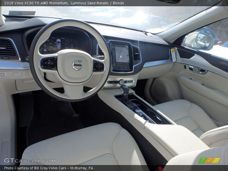 Luminous Sand Metallic / Blonde 2018 Volvo XC90 T6 AWD Momentum