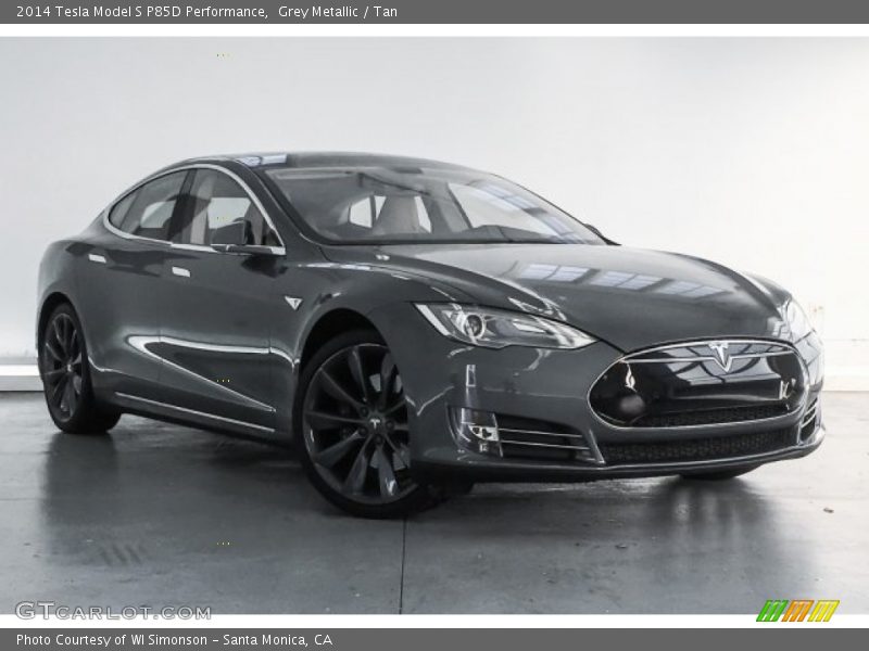Front 3/4 View of 2014 Model S P85D Performance