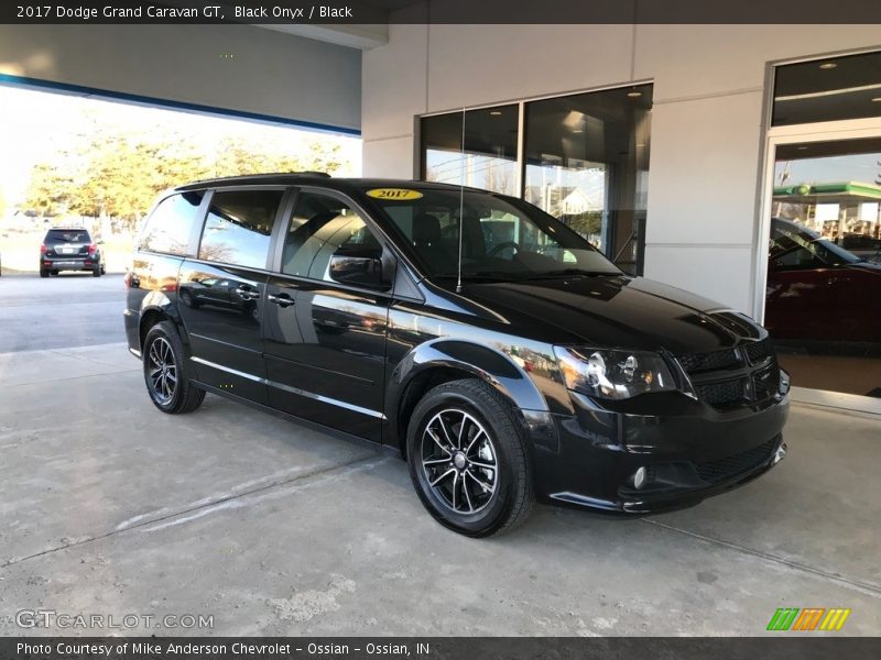 Black Onyx / Black 2017 Dodge Grand Caravan GT
