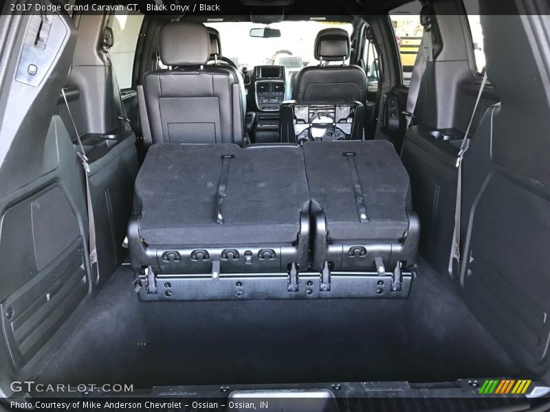 Black Onyx / Black 2017 Dodge Grand Caravan GT