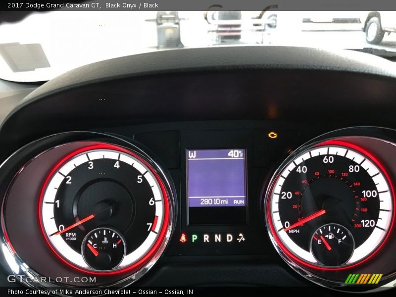 Black Onyx / Black 2017 Dodge Grand Caravan GT