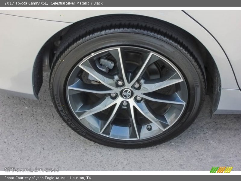 Celestial Silver Metallic / Black 2017 Toyota Camry XSE
