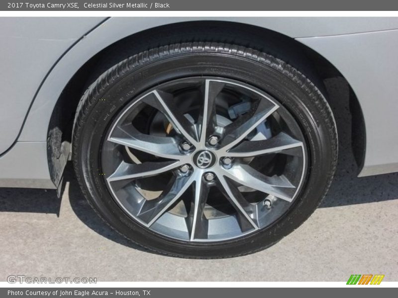 Celestial Silver Metallic / Black 2017 Toyota Camry XSE