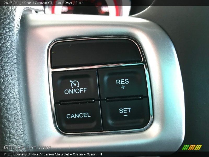 Black Onyx / Black 2017 Dodge Grand Caravan GT
