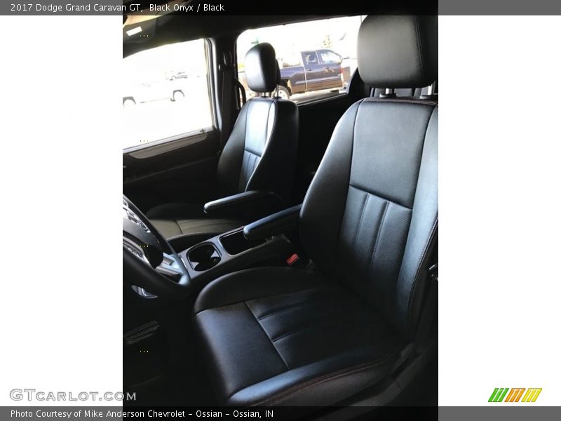 Black Onyx / Black 2017 Dodge Grand Caravan GT