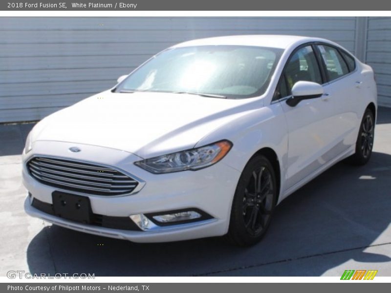 White Platinum / Ebony 2018 Ford Fusion SE