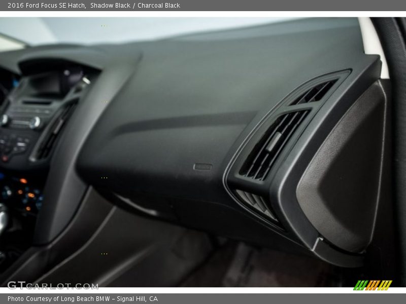 Shadow Black / Charcoal Black 2016 Ford Focus SE Hatch
