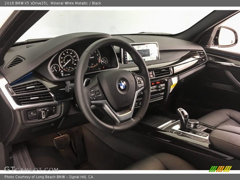 Mineral White Metallic / Black 2018 BMW X5 sDrive35i