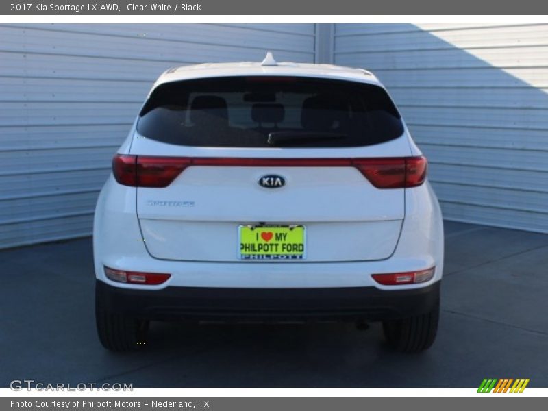 Clear White / Black 2017 Kia Sportage LX AWD