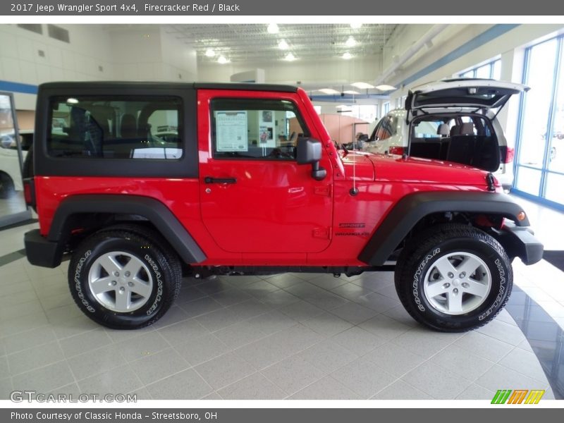 Firecracker Red / Black 2017 Jeep Wrangler Sport 4x4