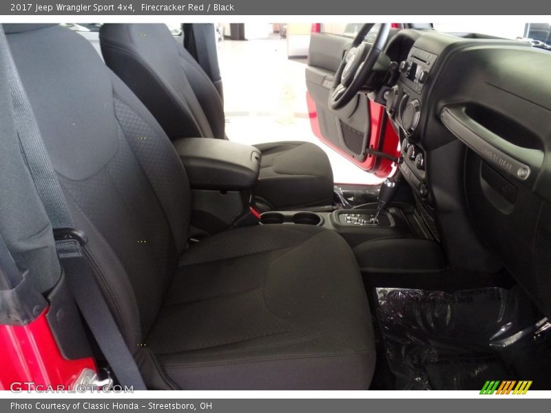 Firecracker Red / Black 2017 Jeep Wrangler Sport 4x4