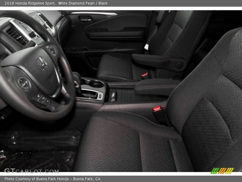 White Diamond Pearl / Black 2018 Honda Ridgeline Sport