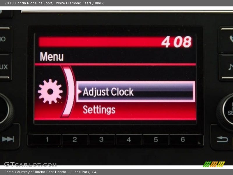 White Diamond Pearl / Black 2018 Honda Ridgeline Sport