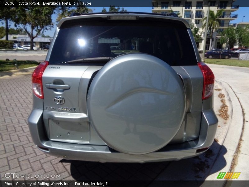 Everglade Metallic / Taupe 2006 Toyota RAV4