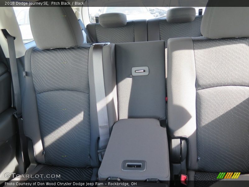 Pitch Black / Black 2018 Dodge Journey SE