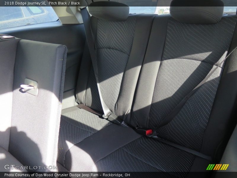 Pitch Black / Black 2018 Dodge Journey SE