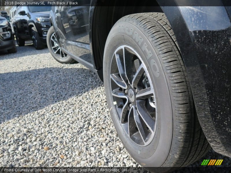 Pitch Black / Black 2018 Dodge Journey SE