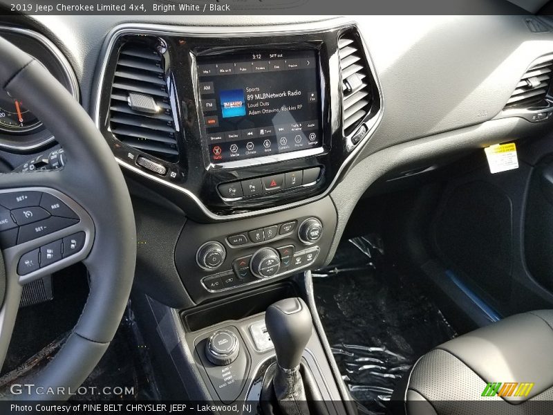 Bright White / Black 2019 Jeep Cherokee Limited 4x4