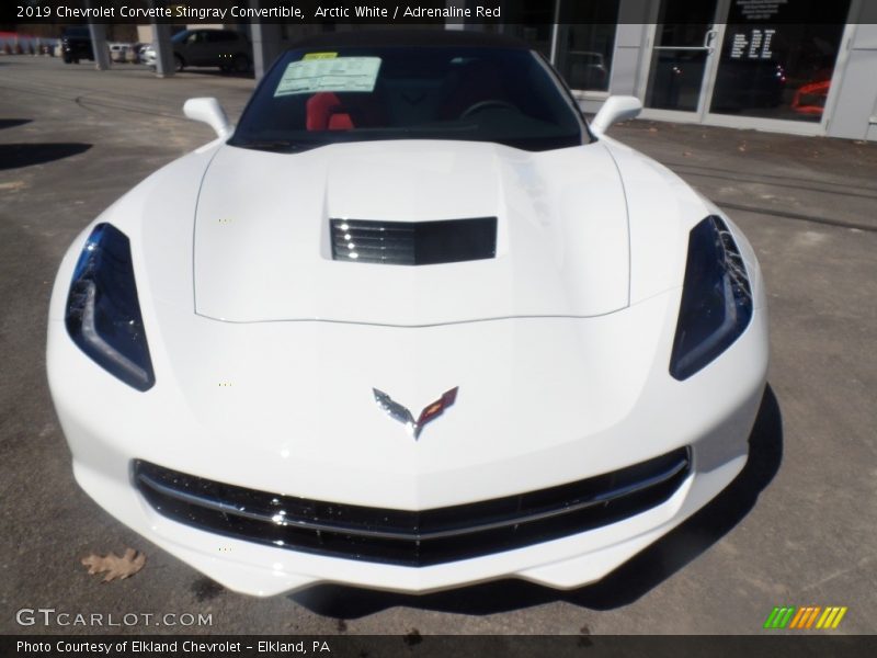 Arctic White / Adrenaline Red 2019 Chevrolet Corvette Stingray Convertible