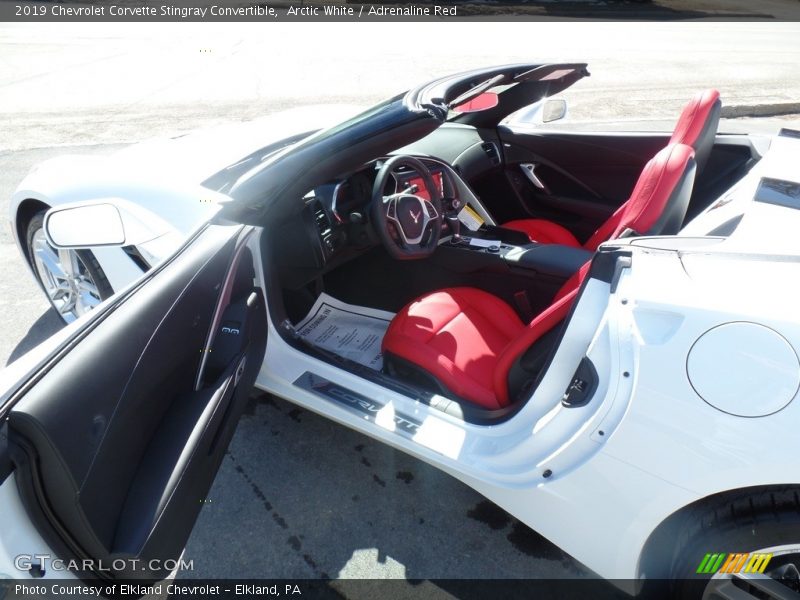 Arctic White / Adrenaline Red 2019 Chevrolet Corvette Stingray Convertible