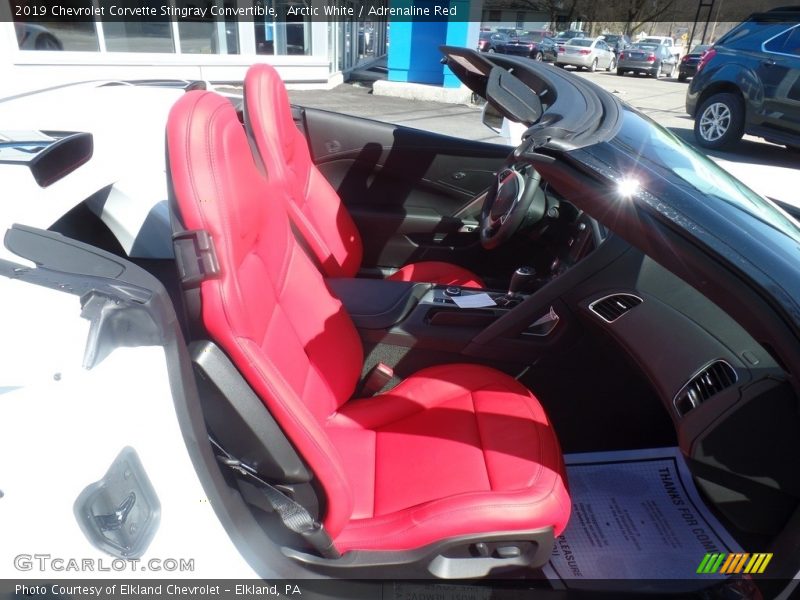 Arctic White / Adrenaline Red 2019 Chevrolet Corvette Stingray Convertible