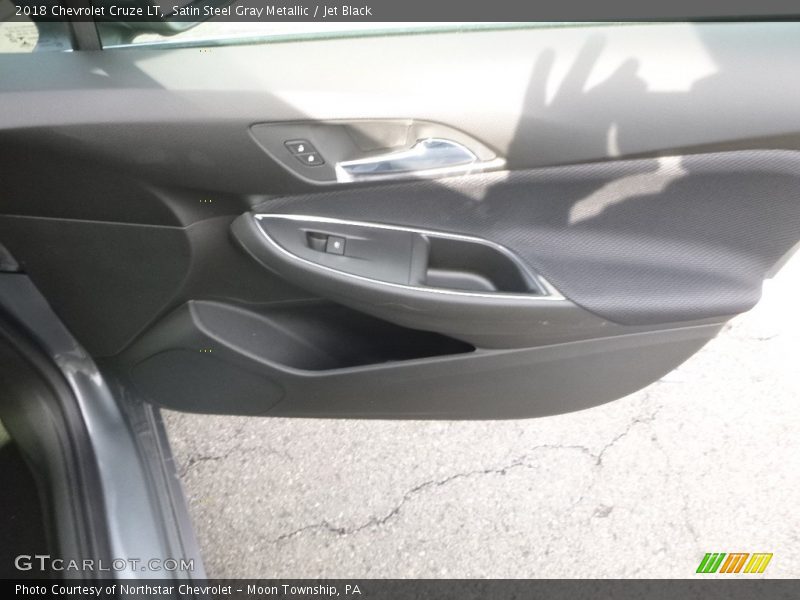 Satin Steel Gray Metallic / Jet Black 2018 Chevrolet Cruze LT