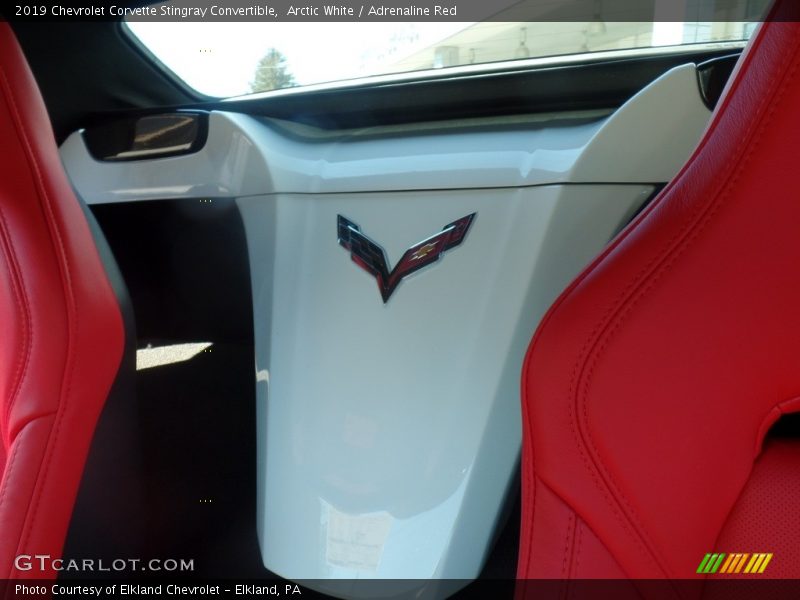 Arctic White / Adrenaline Red 2019 Chevrolet Corvette Stingray Convertible