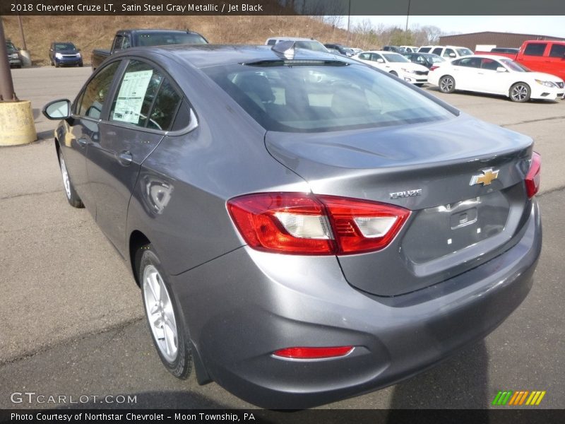 Satin Steel Gray Metallic / Jet Black 2018 Chevrolet Cruze LT
