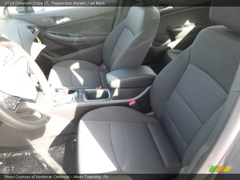 Pepperdust Metallic / Jet Black 2018 Chevrolet Cruze LT