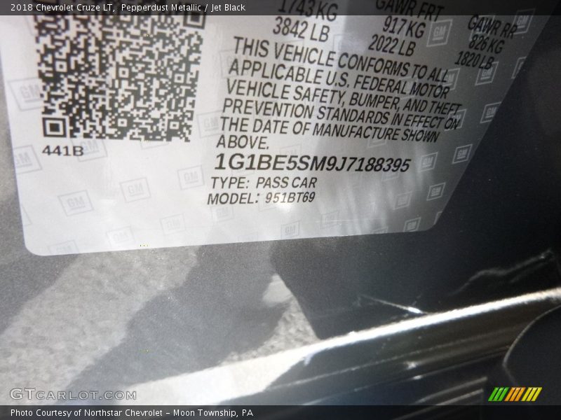 Pepperdust Metallic / Jet Black 2018 Chevrolet Cruze LT