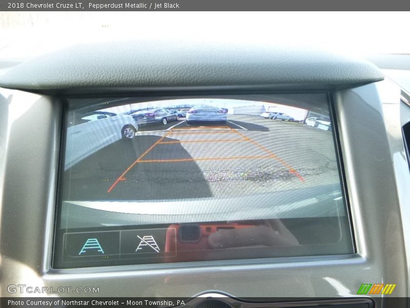 Pepperdust Metallic / Jet Black 2018 Chevrolet Cruze LT