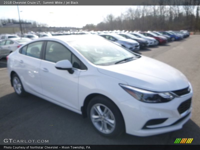 Summit White / Jet Black 2018 Chevrolet Cruze LT