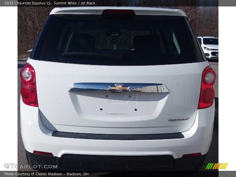 Summit White / Jet Black 2015 Chevrolet Equinox LS