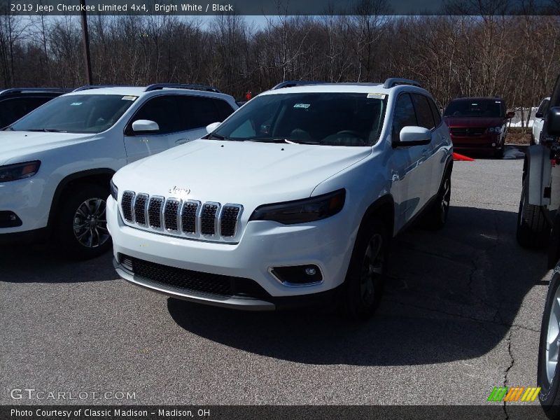 Bright White / Black 2019 Jeep Cherokee Limited 4x4