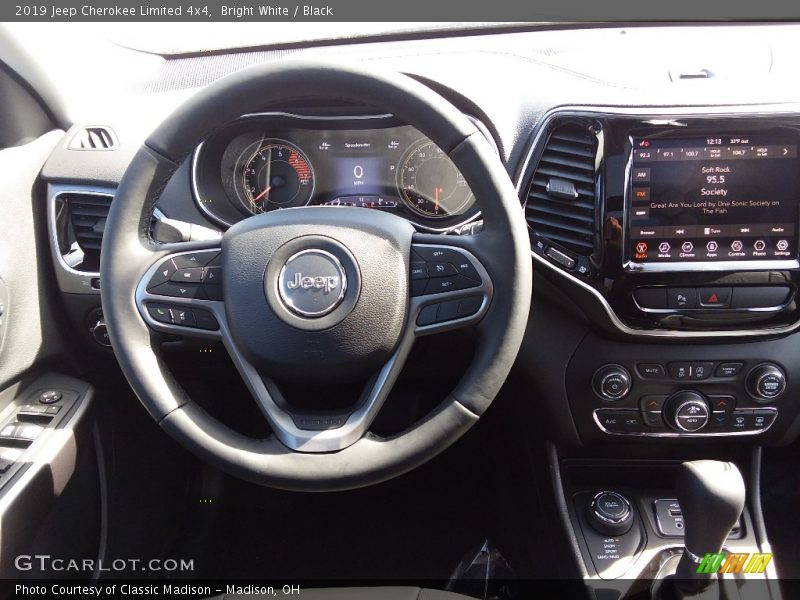 Bright White / Black 2019 Jeep Cherokee Limited 4x4