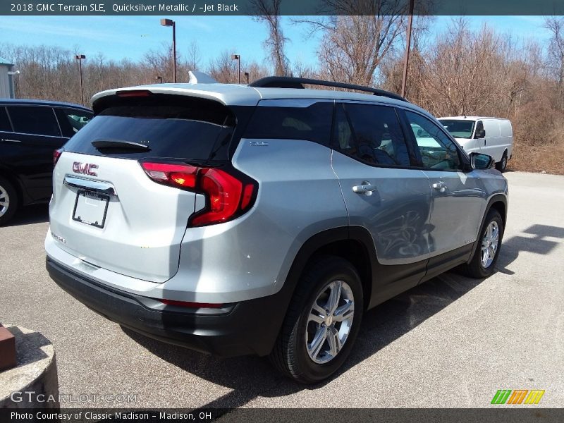 Quicksilver Metallic / ­Jet Black 2018 GMC Terrain SLE