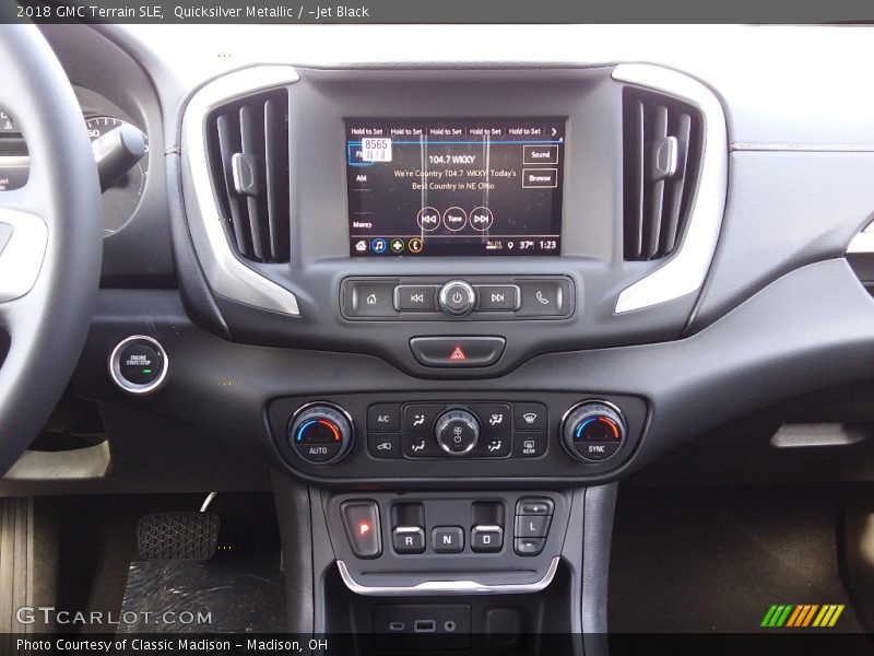 Quicksilver Metallic / ­Jet Black 2018 GMC Terrain SLE