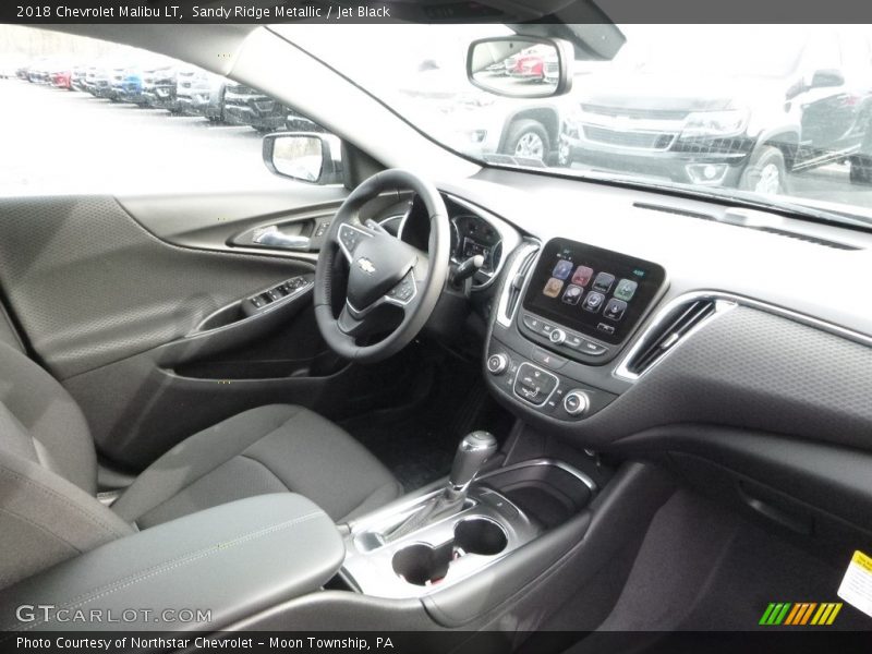 Sandy Ridge Metallic / Jet Black 2018 Chevrolet Malibu LT