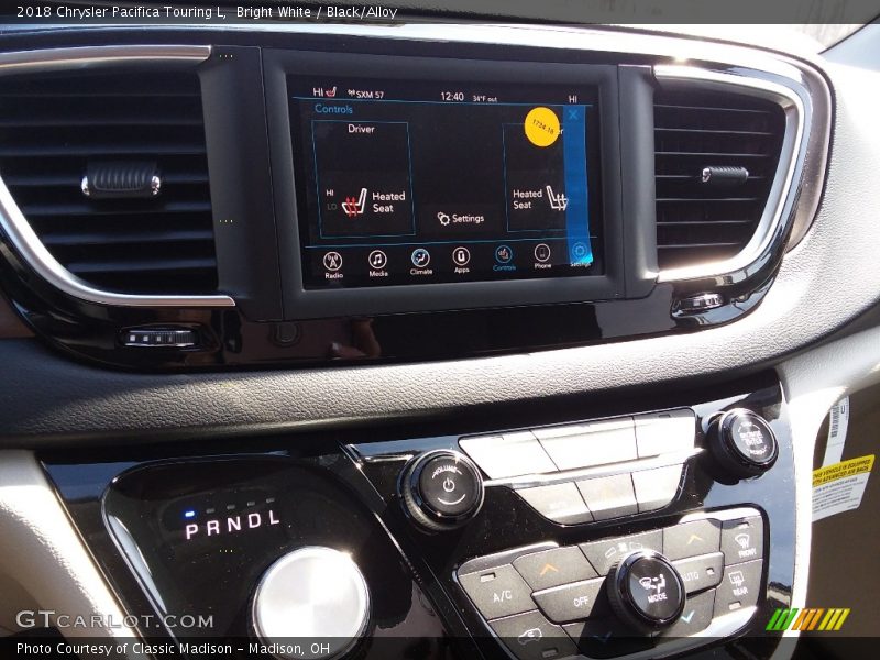Bright White / Black/Alloy 2018 Chrysler Pacifica Touring L