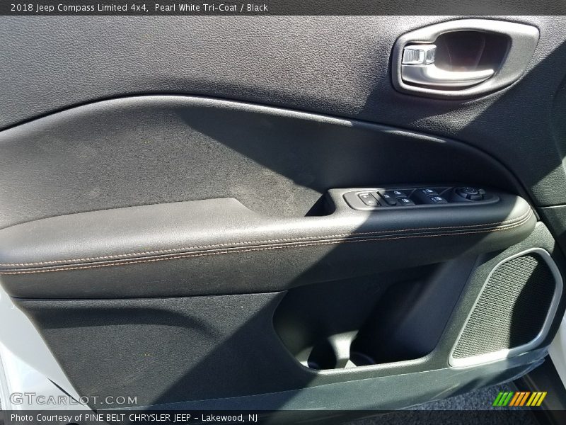 Pearl White Tri–Coat / Black 2018 Jeep Compass Limited 4x4