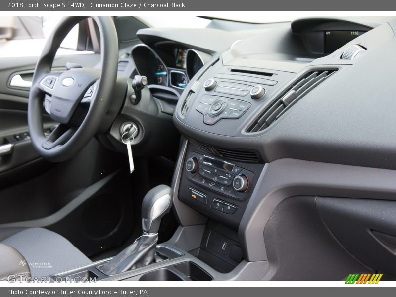 Cinnamon Glaze / Charcoal Black 2018 Ford Escape SE 4WD