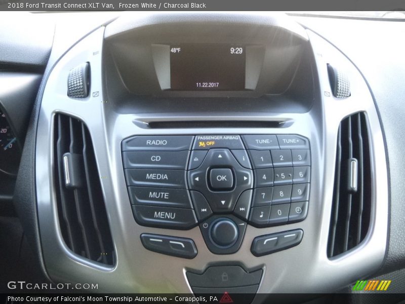 Frozen White / Charcoal Black 2018 Ford Transit Connect XLT Van