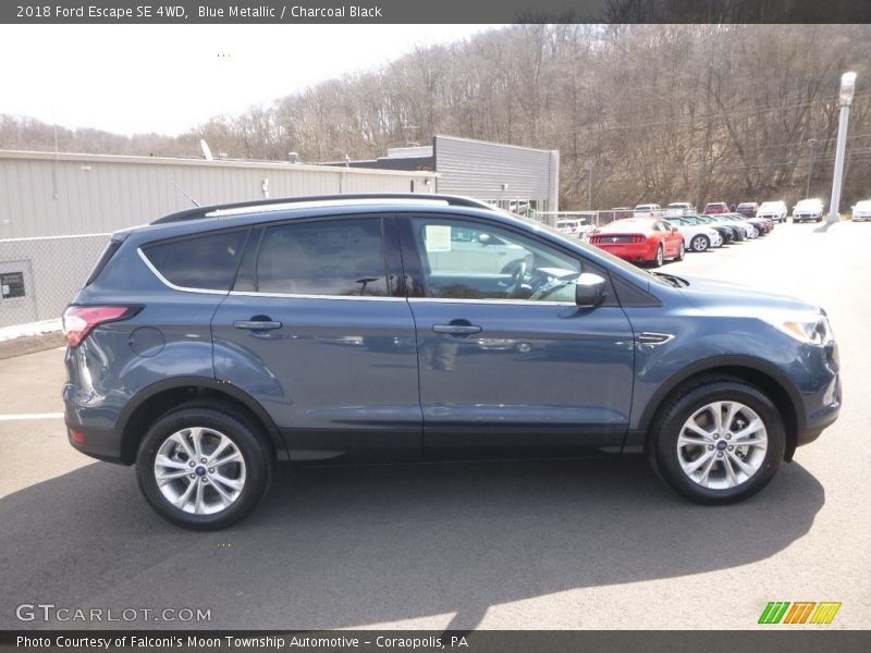 Blue Metallic / Charcoal Black 2018 Ford Escape SE 4WD