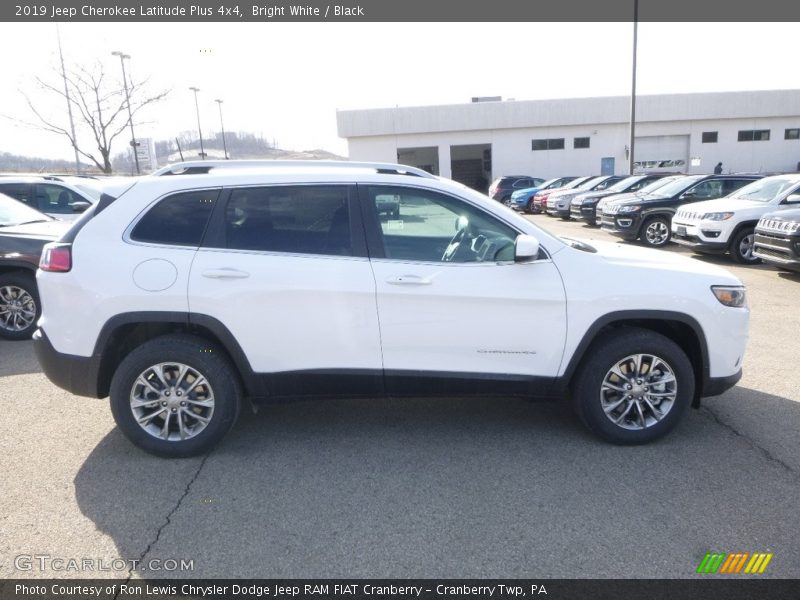 Bright White / Black 2019 Jeep Cherokee Latitude Plus 4x4