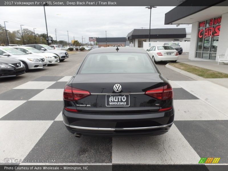 Deep Black Pearl / Titan Black 2017 Volkswagen Passat SEL Sedan